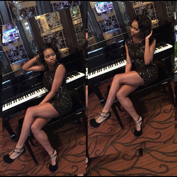 Black and Gold Sequins Dress - Picture 5 of 5